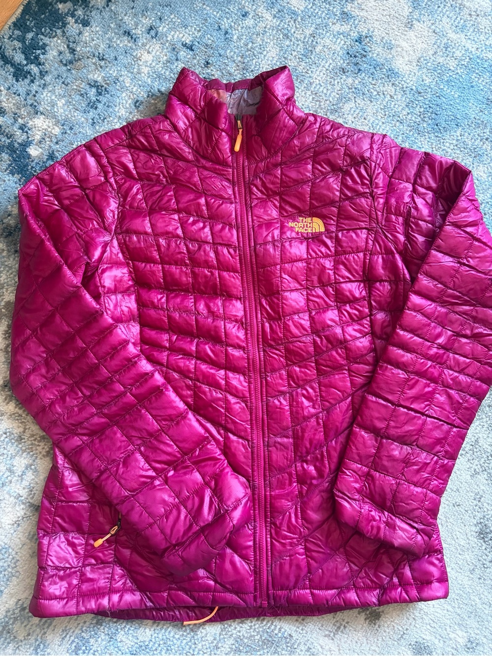 The North Face Women's Quilted Puffer Jacket - Magenta